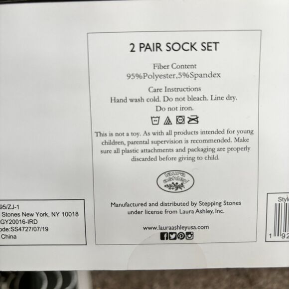 Laura Ashley Baby Reindeer & Santa 2 Pair 0-12 Mos. Infant Christmas Sock Set - Picture 3 of 3